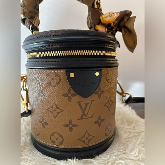 LOUIS VUITTON Monogram Reverse Cannes - Picture 2 of 5